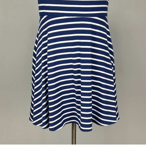 White House Black Market Off The Shoulder Striped Dress Blue White size Medium - Picture 7 of 16
